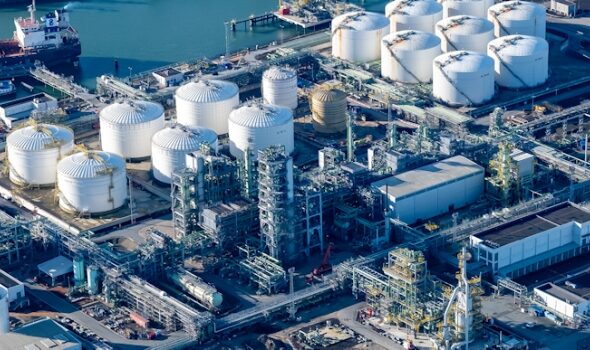 Neste запустила производство зеленого авиатоплива в Роттердаме
