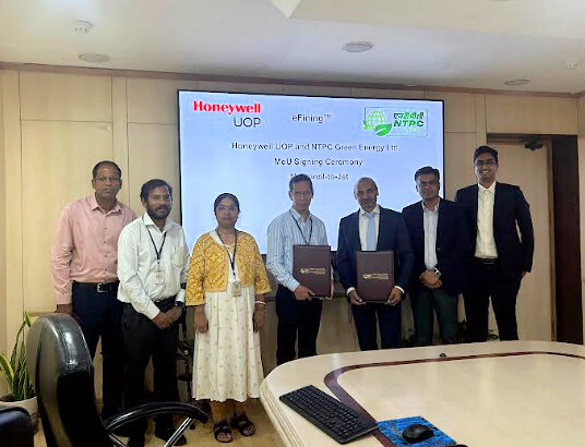 Honeywell и NTPC Green изучат производство зеленого авиатоплива в Индии