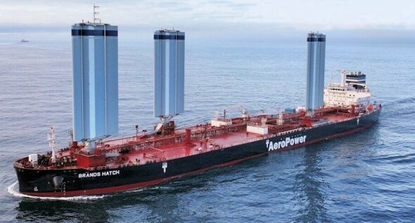 Union Maritime оснащает флот ветровыми технологиями WindWings