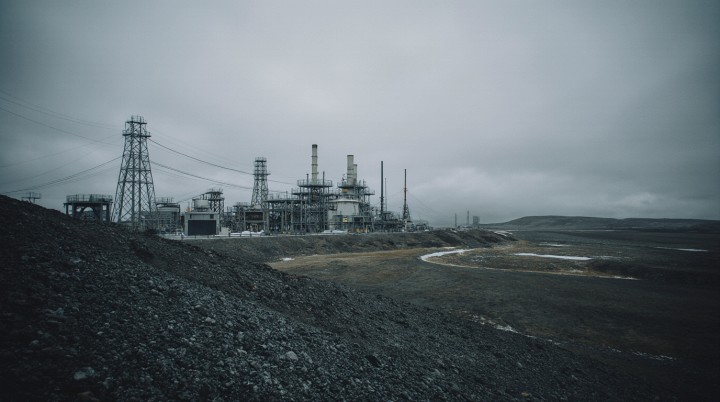 documentary_photo_a_geothermal_energy_installation_in_northern_america_dramatic_natural_lighting_ci_42xziyzsn78wg8z36p7q_1_720