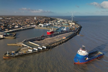 f32ea298250680aac89edcb01f44703b