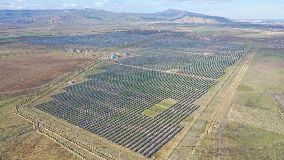 В Дагестане построили крупнейшую на юге России солнечную электростанцию В Дагестане построили крупнейшую на юге России солнечную электростанцию